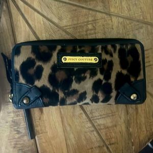 Juicy couture - matching wallet for listed daydreamer bag